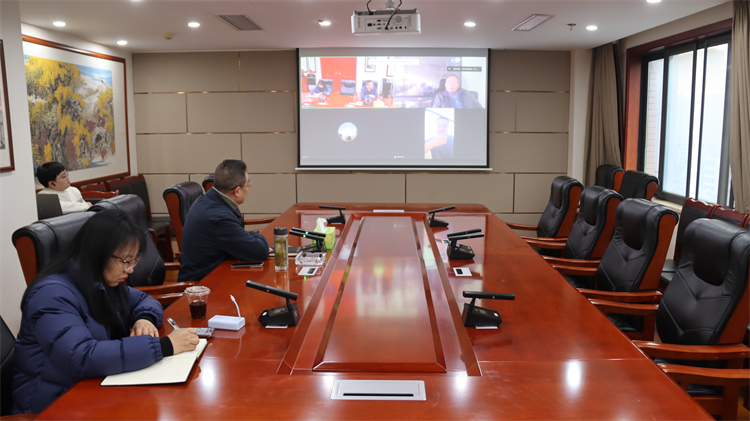 集團公司召開資中產業園果汁原汁精深加工項目建設推進會